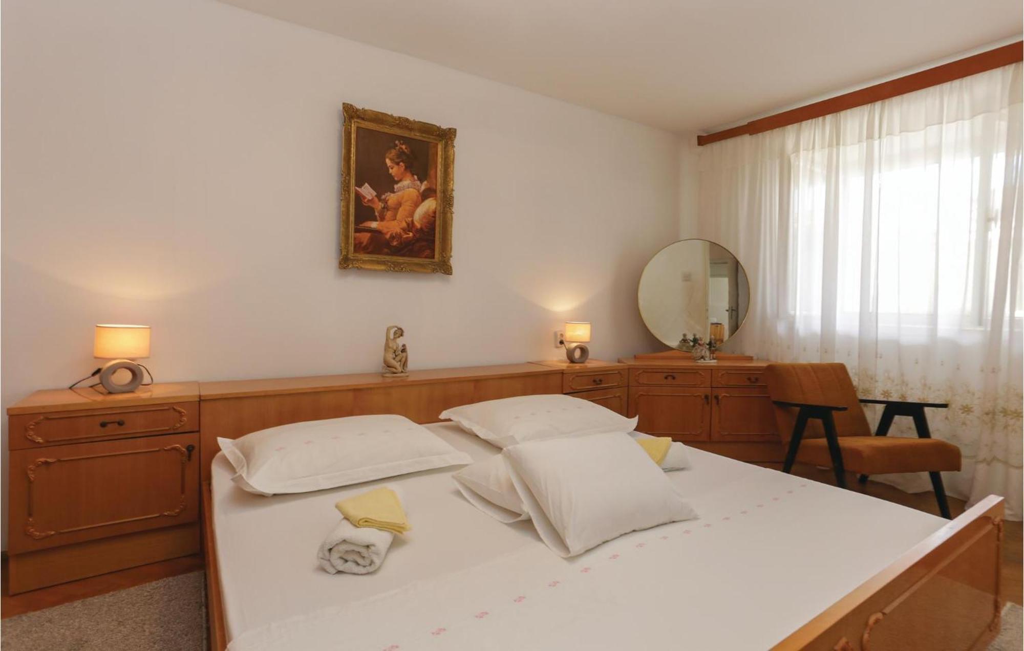2 Bedroom Stunning Apartment In Kastel Kambelovac Kaštela 외부 사진